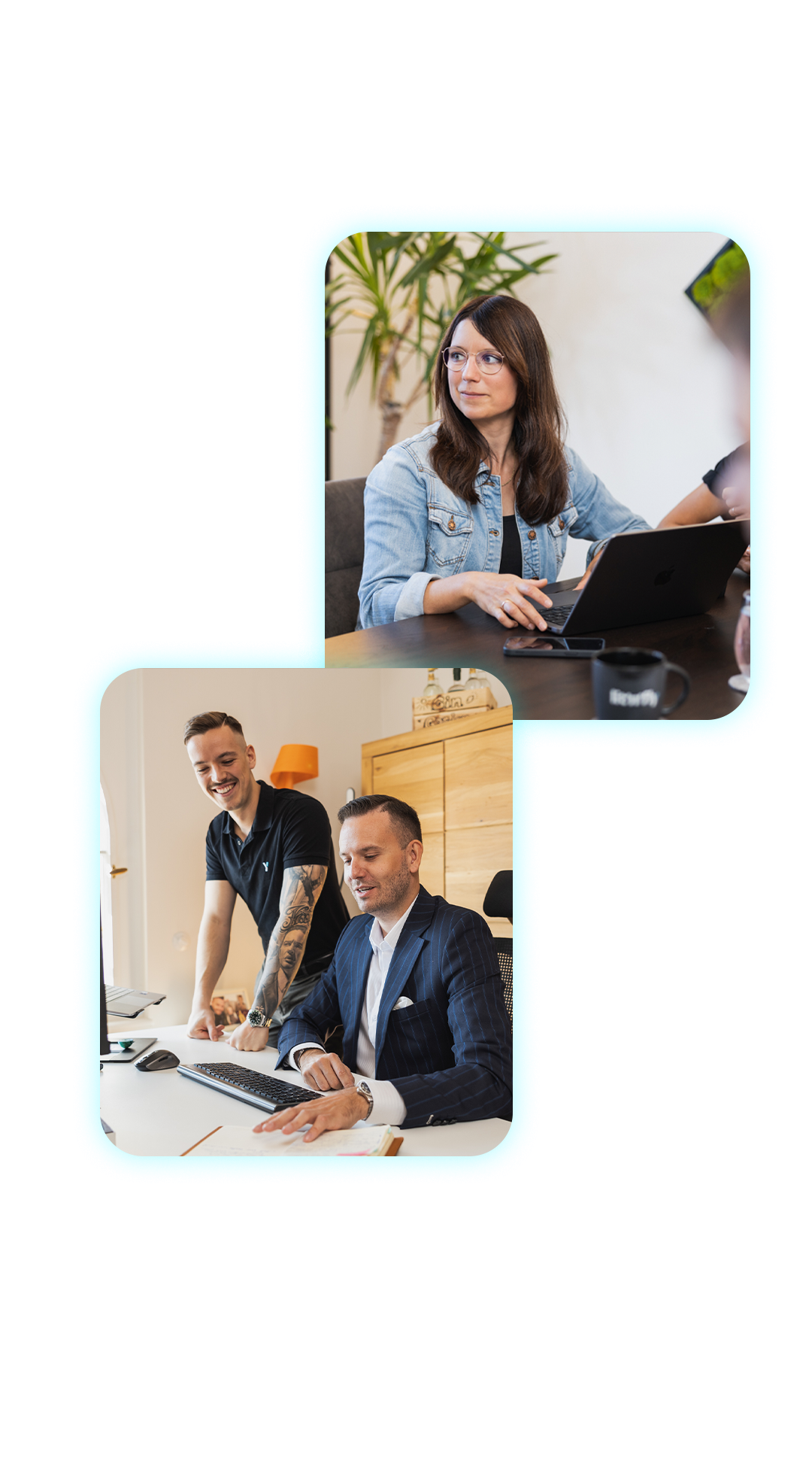 Zwei blau umrandete Fotos zeigen Berufstätige bei der Arbeit. Das obere Bild zeigt eine Frau im Jeanshemd an einem Laptop. Das untere Bild zeigt zwei Männer, einen stehend und einen sitzend, die gemeinsam an einem Schreibtisch mit Laptop und Tablet arbeiten.